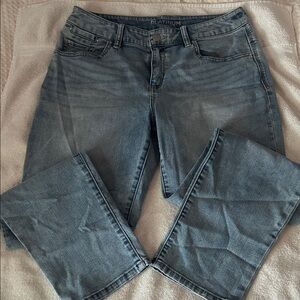 Chico’s Platinum Light Blue Denim Jeans. Size 0.